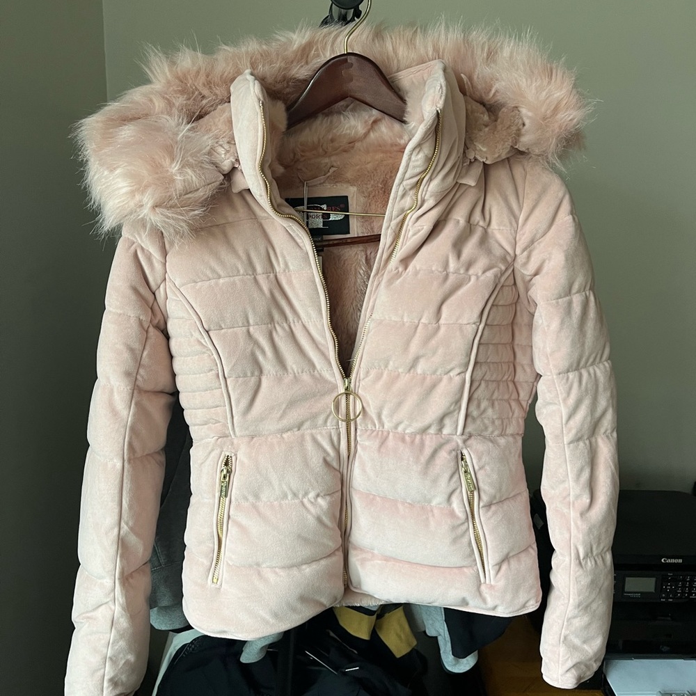 Brand new felt winter jacket - size large, fits like a medium
